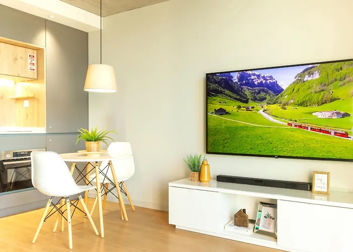 The Of With Peaceful View Apartment *